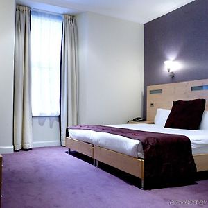 Kamer met een King Size Bed